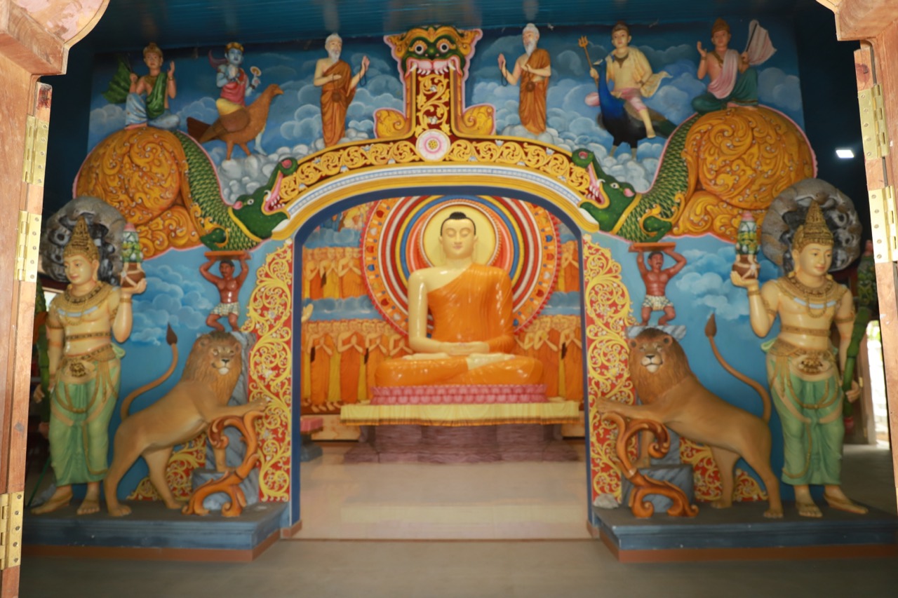 The Makara Thorana above the shrine of the Budu Medura